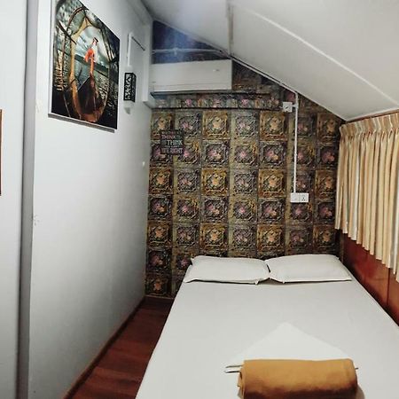 Hostel He-O يانغون المظهر الخارجي الصورة