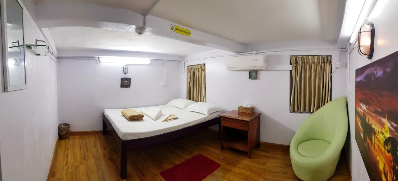 Hostel He-O يانغون المظهر الخارجي الصورة